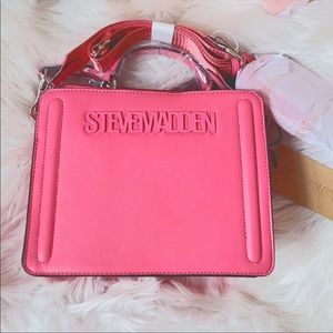 Steve Madden Bevelyn TikTok Viral Crossbody Bag raspberry Fuchsia pink color